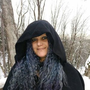 Meet your Posher, Connie